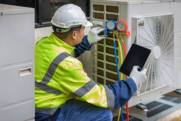Professional Ac Installation technician working in Pleasant Lake, MI
